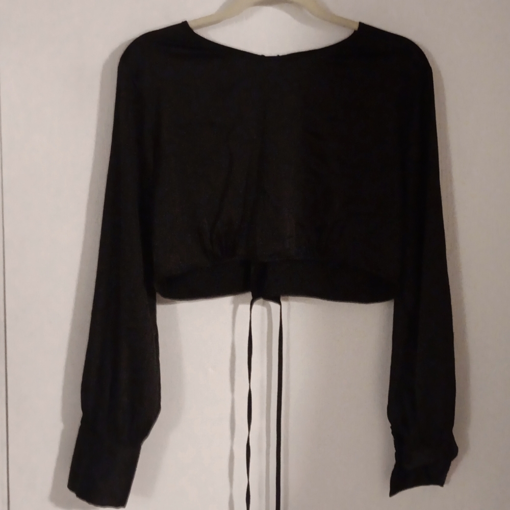 Tia around crop top